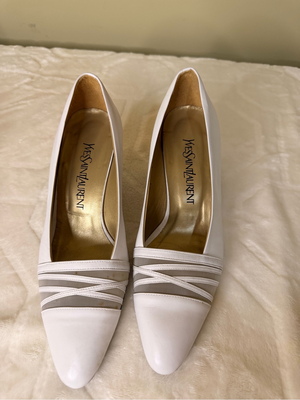 Yves Saint Laurent White Pointed-Toe Pumps